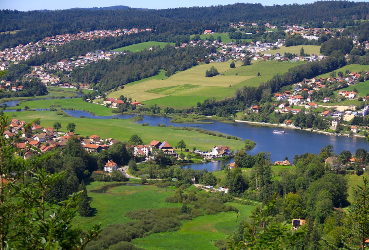 Paysage des Brenets, Suisse